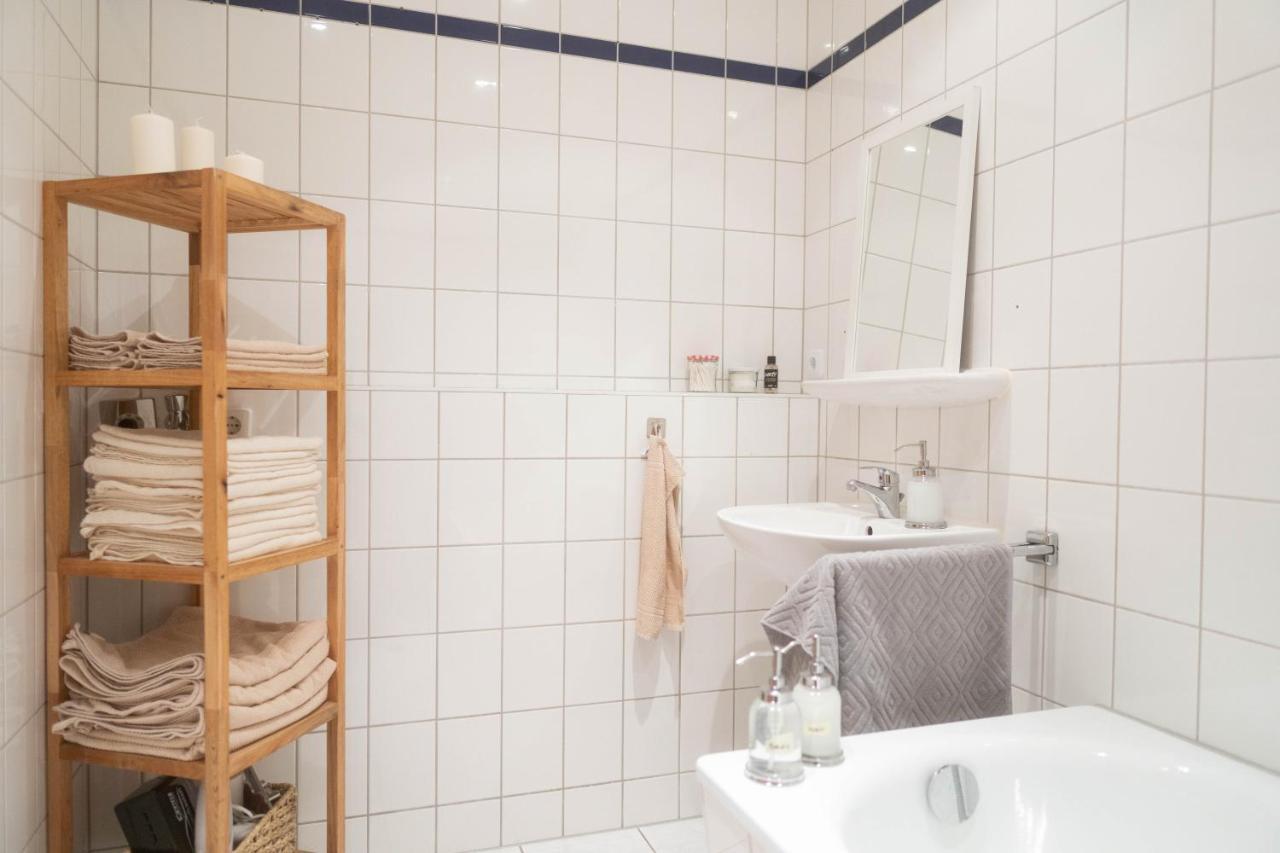 Grosse 3 Zimmer Wohnung Mit Netflix In Zentraler Lage Erfurt Esterno foto